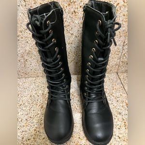 GLITZY N GLAM GIRLS SIZE 4 TALL BLACK LACED UP BOOTS